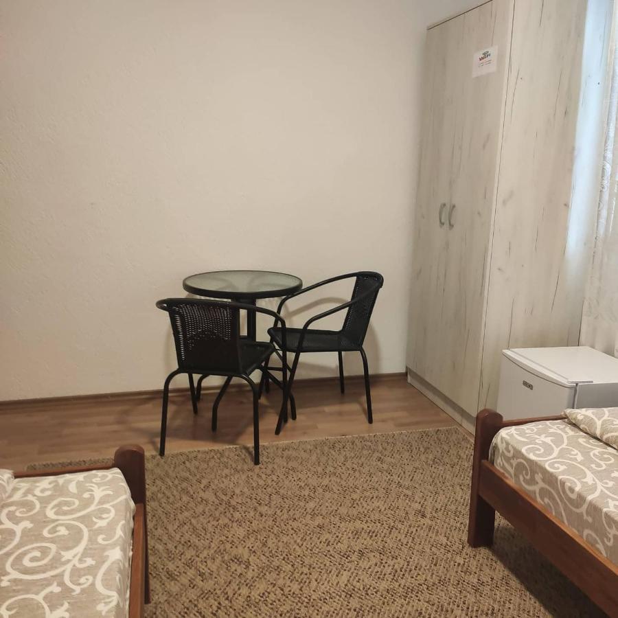 Snam Rooms&Apartment Zabljak  Exterior photo